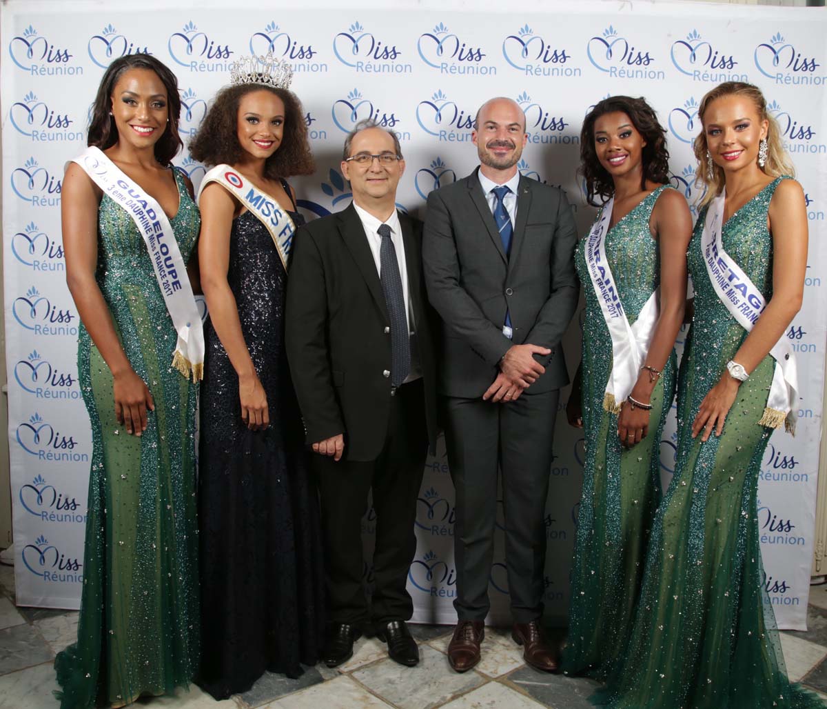 Miss France et ses dauphines avec Stéphane Fouassin, président de l'IRT, et Willy Ethève, directeur de l'IRT