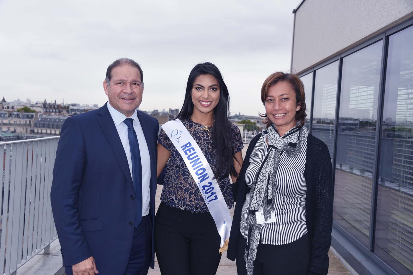 Miss Réunion à l'Assemblée Nationale, invitée par le député David Lorion