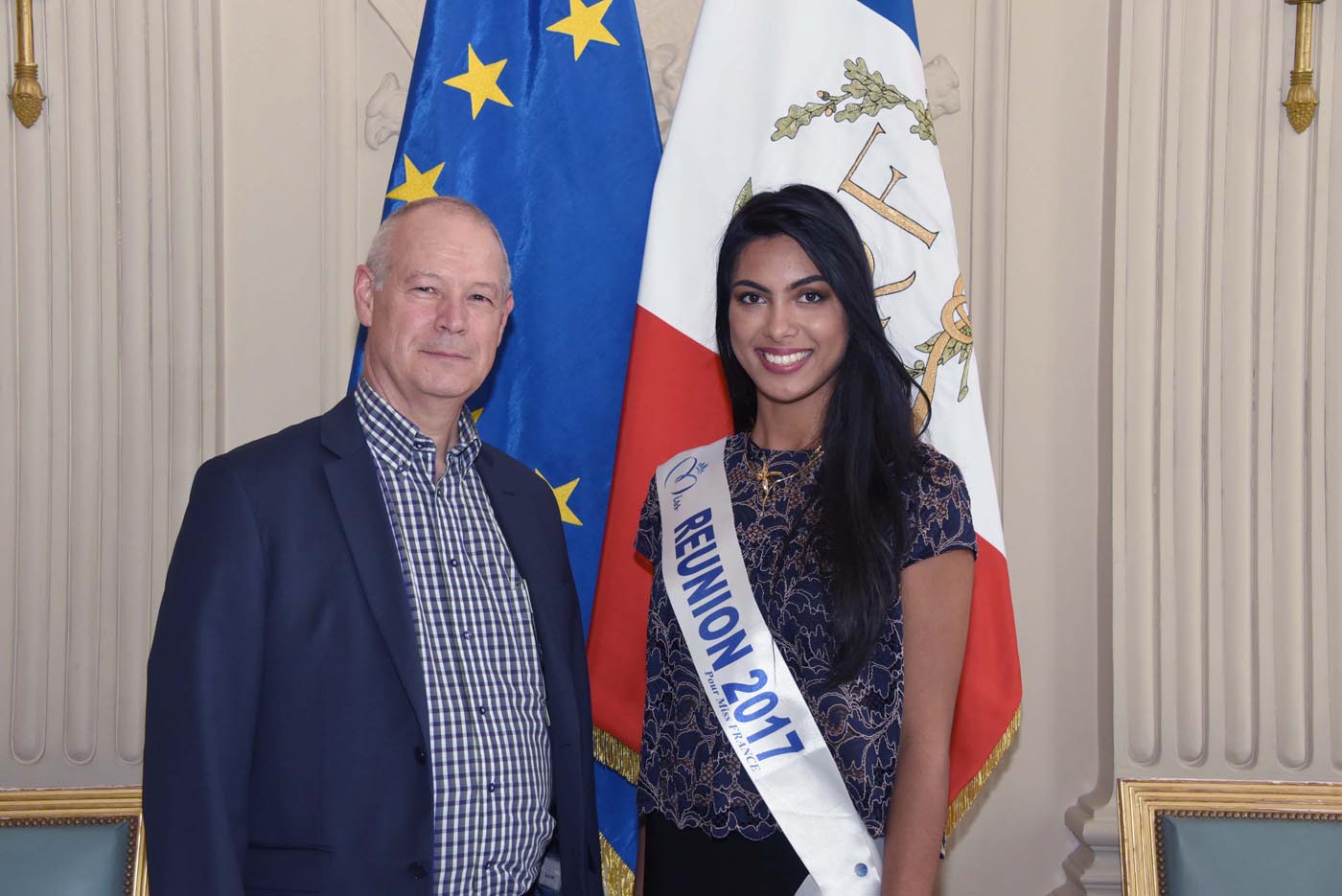 Avec Alain Fourniaud, fleuriste à l'Assemblée Nationale, qui compte de nombreux amis à La Réunion où il vient régulièrement